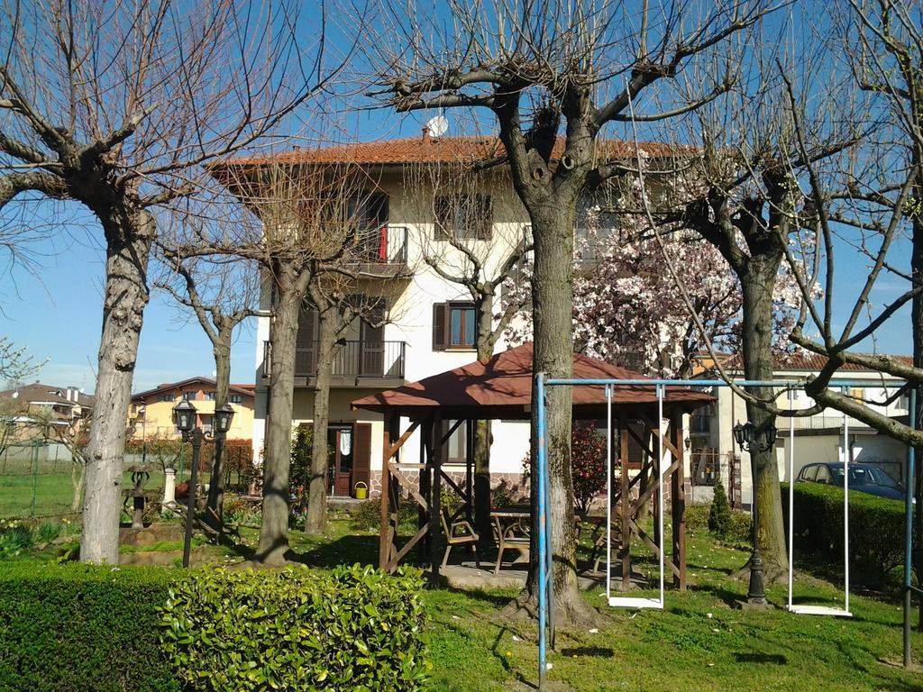 B&B Le Camelie Bareggio Εξωτερικό φωτογραφία