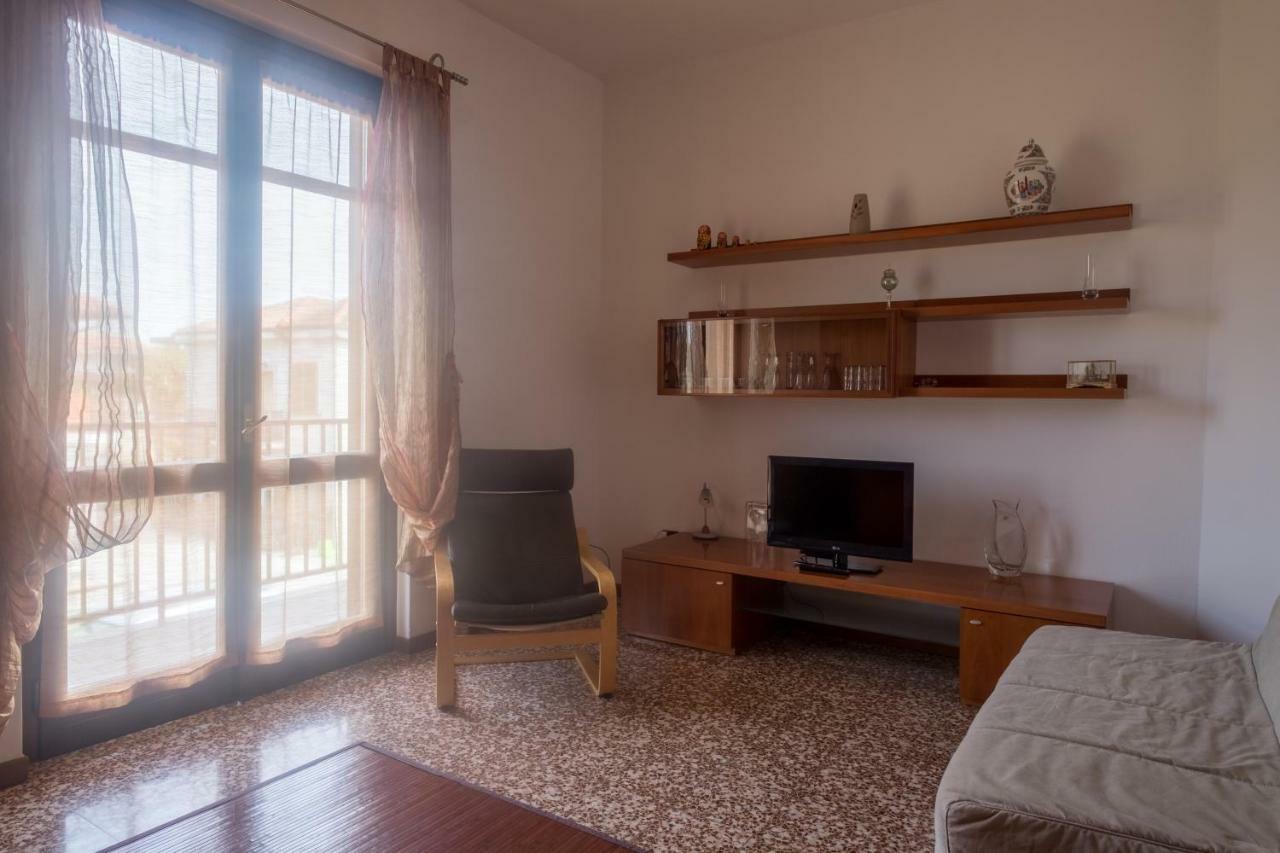 B&B Le Camelie Bareggio Εξωτερικό φωτογραφία