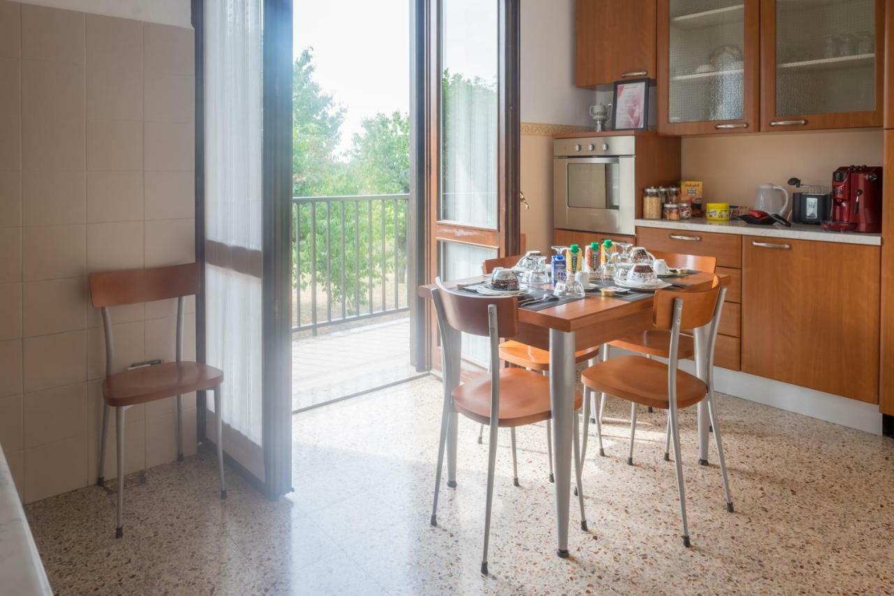 B&B Le Camelie Bareggio Εξωτερικό φωτογραφία