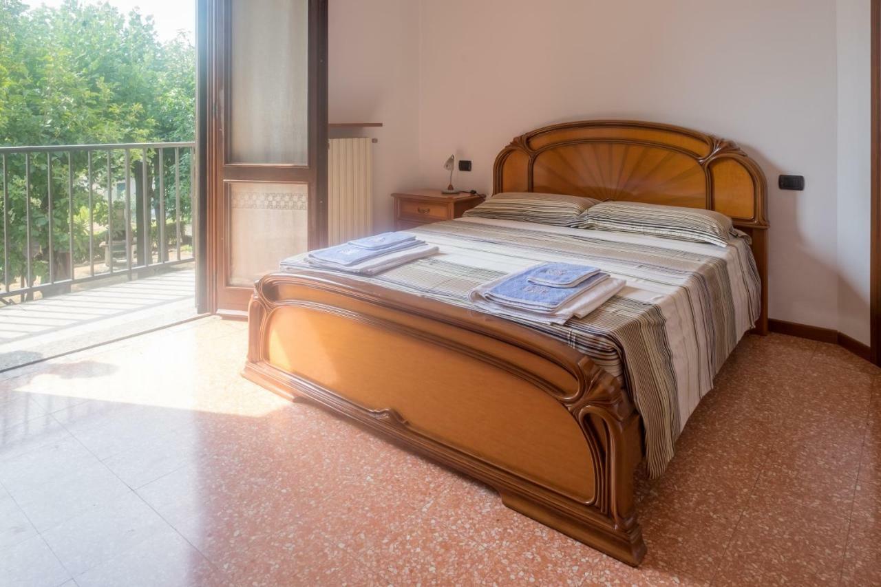 B&B Le Camelie Bareggio Εξωτερικό φωτογραφία