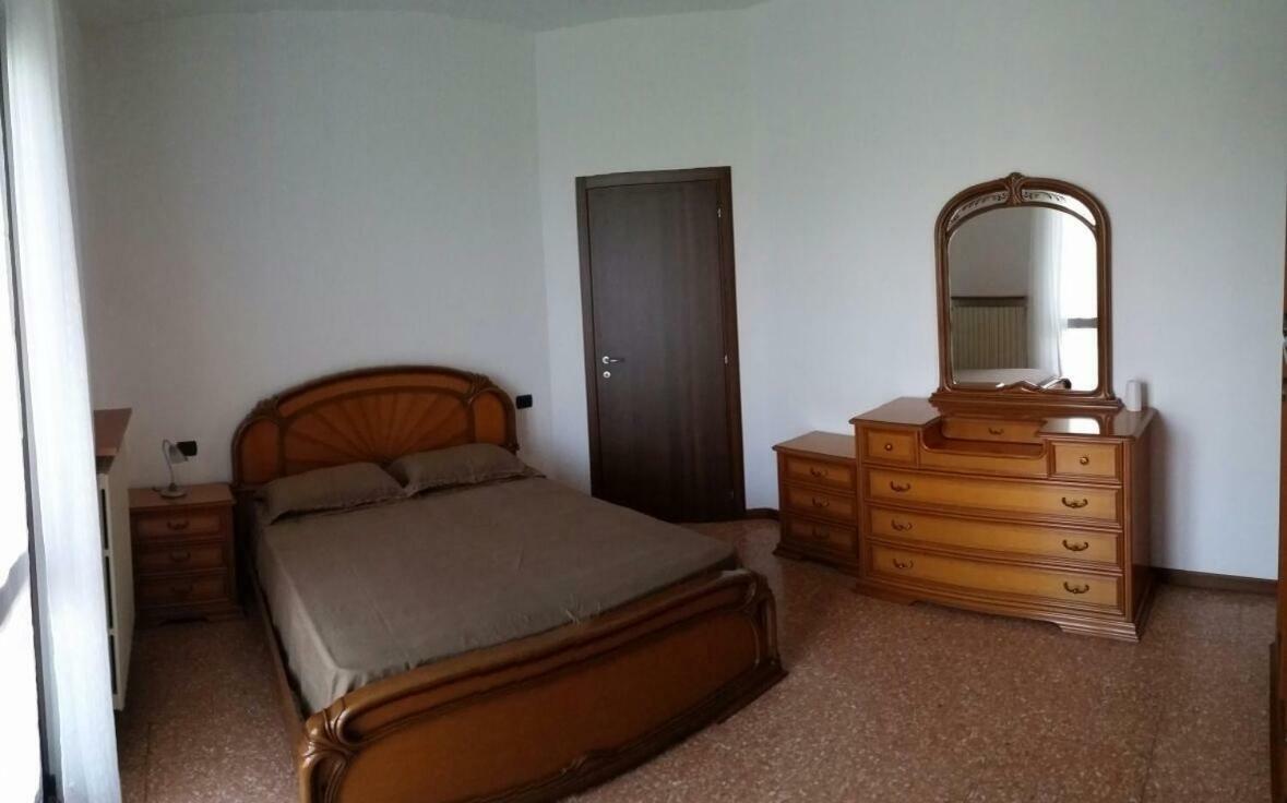 B&B Le Camelie Bareggio Εξωτερικό φωτογραφία